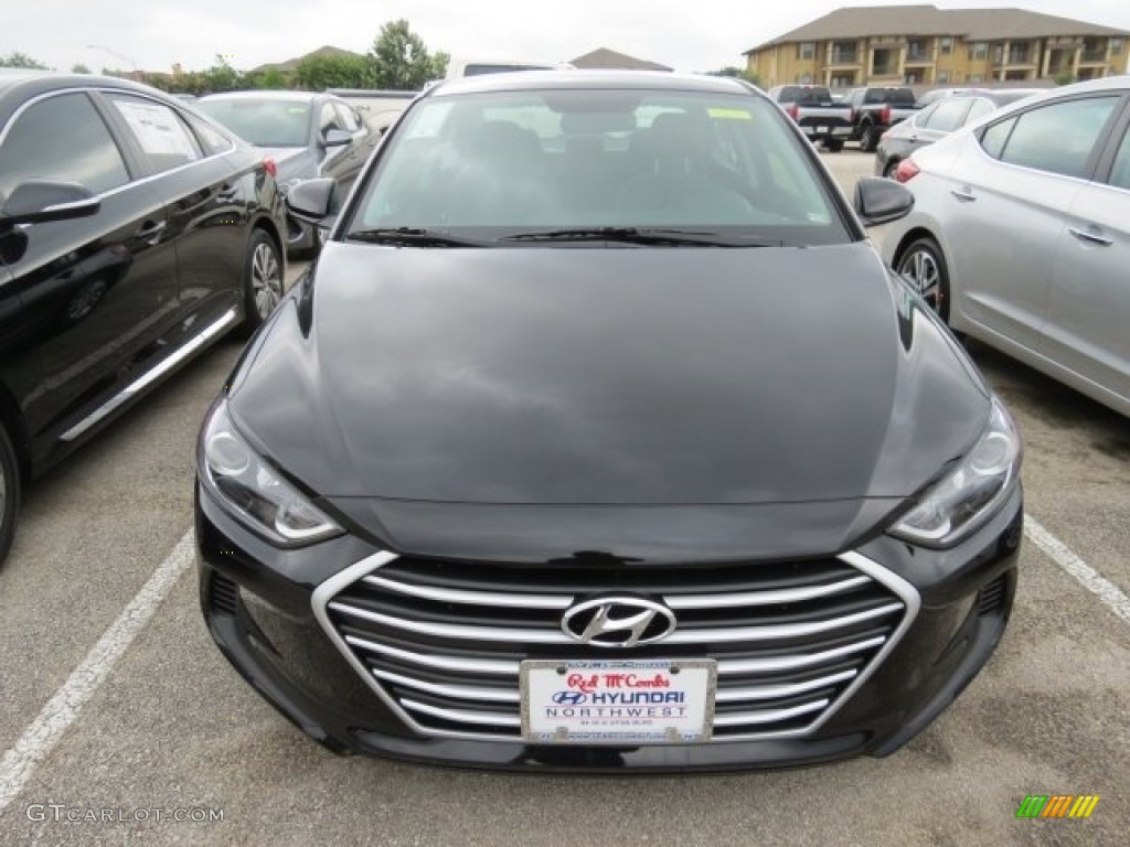 2017 Elantra SE - Black / Gray photo #2