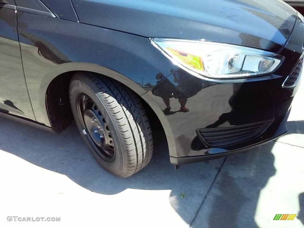 2016 Focus S Sedan - Shadow Black / Charcoal Black photo #1