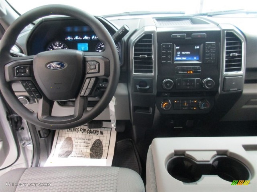 2016 F150 XLT SuperCab - Ingot Silver / Medium Earth Gray photo #11