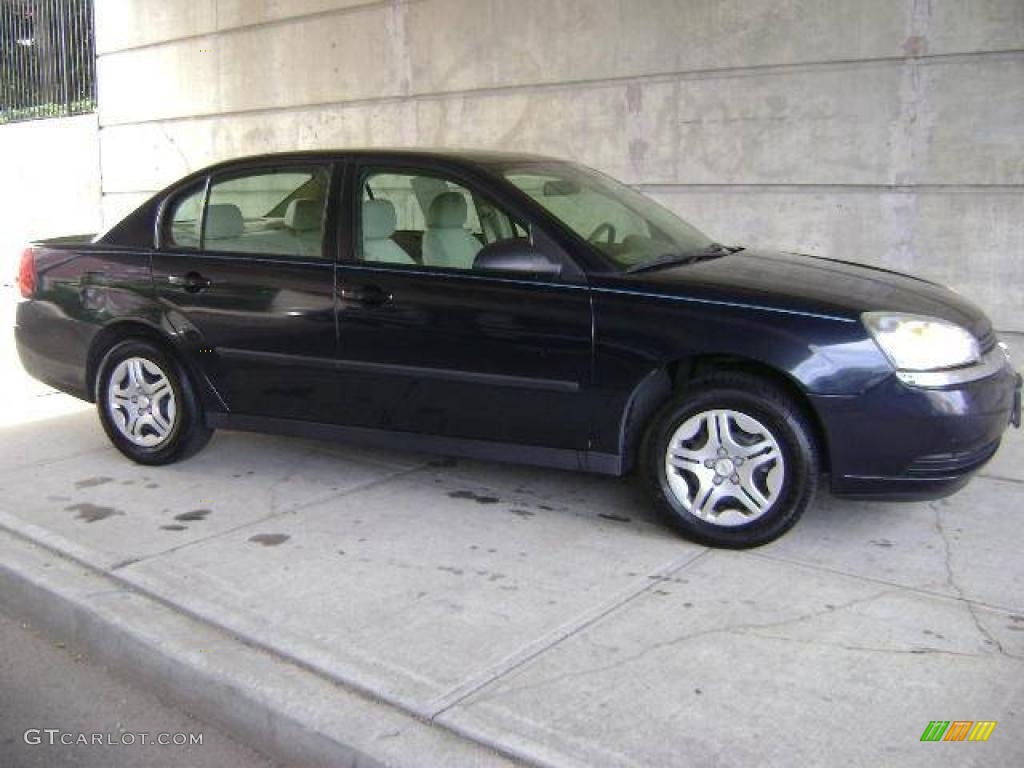 2005 Malibu Sedan - Dark Blue Metallic / Gray photo #5