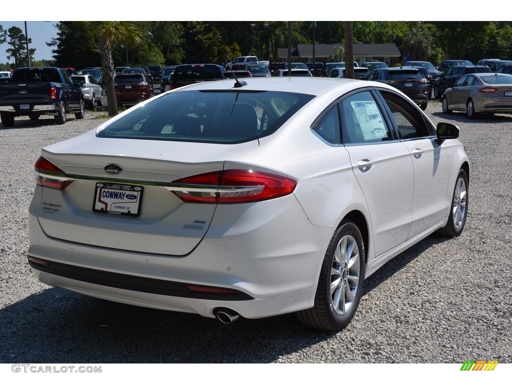 2017 Fusion SE - White Platinum / Ebony photo #3