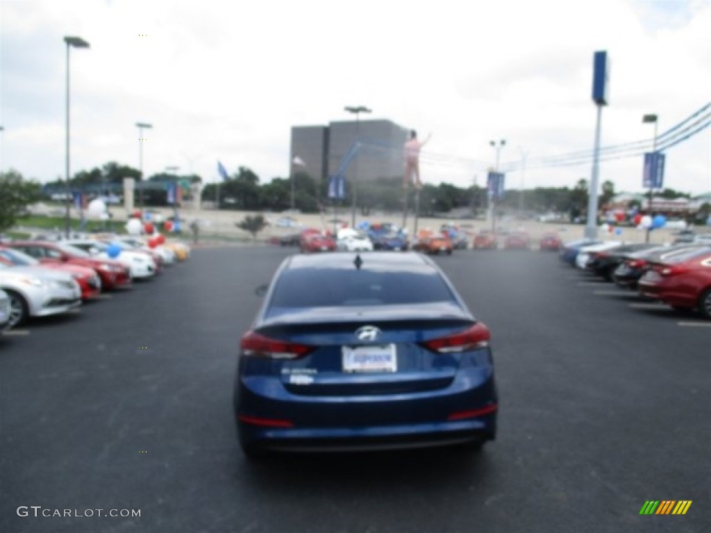 2017 Elantra SE - Lakeside Blue / Gray photo #4