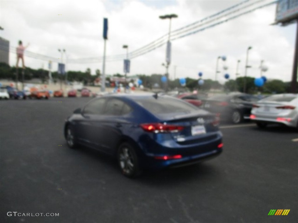 2017 Elantra SE - Lakeside Blue / Gray photo #6