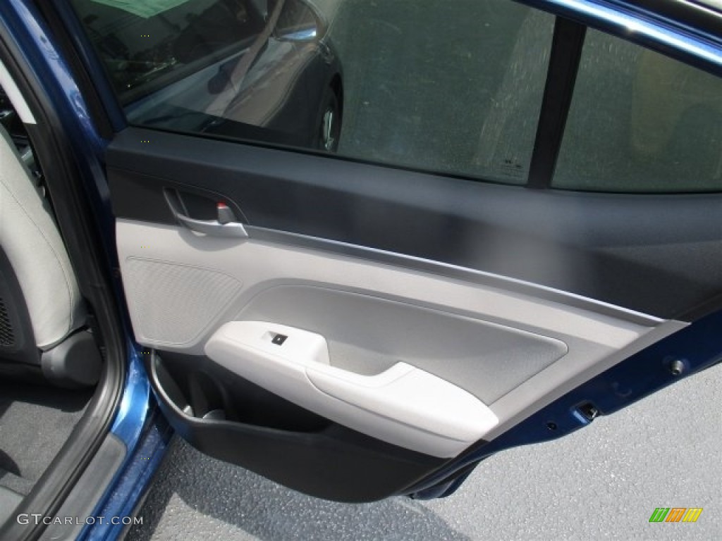 2017 Elantra SE - Lakeside Blue / Gray photo #13