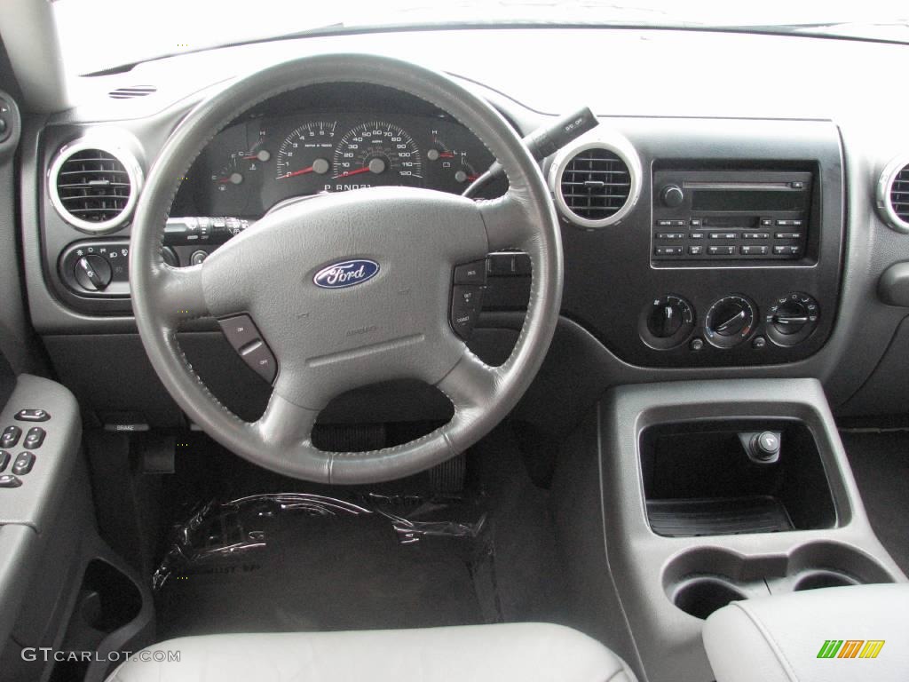2003 Expedition XLT - Oxford White / Flint Grey photo #13