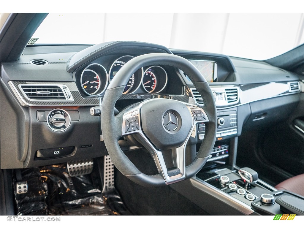 2016 Mercedes-Benz E 63 AMG 4Matic S Sedan designo Mystic Red Dashboard Photo #113340323