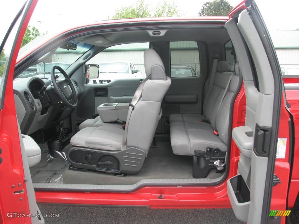 2006 F150 STX SuperCab 4x4 - Bright Red / Medium/Dark Flint photo #9