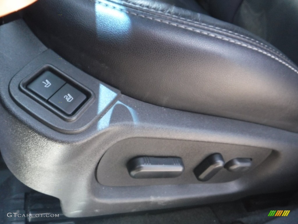 2013 Taurus Limited - Deep Impact Blue Metallic / Charcoal Black photo #13