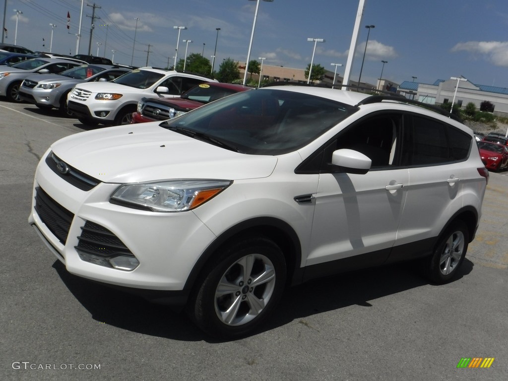 2013 Escape SE 2.0L EcoBoost 4WD - Oxford White / Charcoal Black photo #6