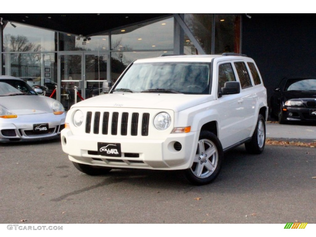 2010 Patriot Sport 4x4 - Stone White / Dark Slate Gray/Pebble Beige photo #3