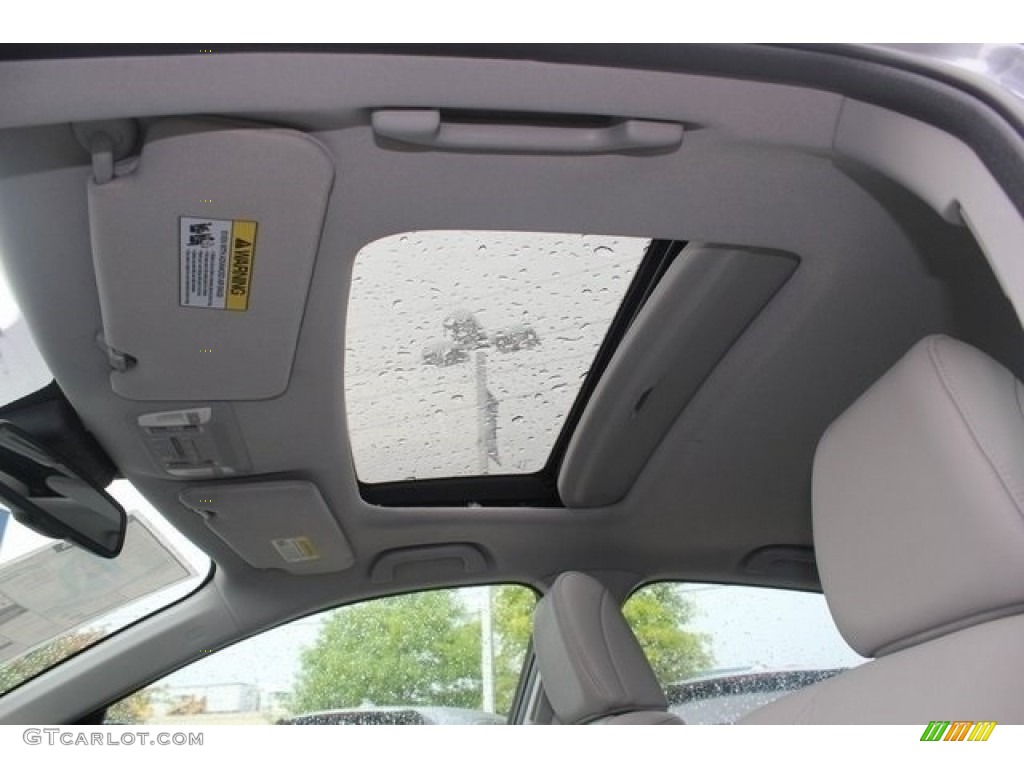 2017 Acura ILX Technology Plus Sunroof Photo #113365730