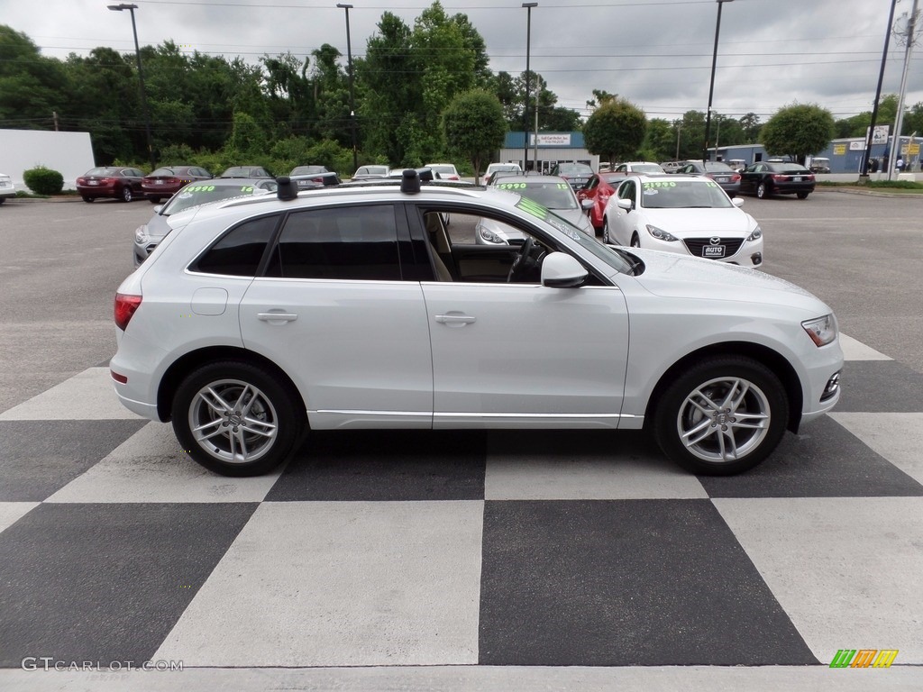 2016 Q5 2.0 TFSI Premium quattro - Ibis White / Pistachio Beige photo #3