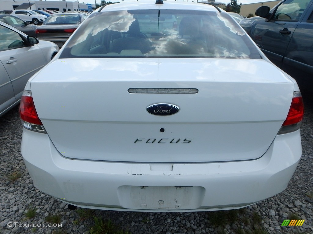 2008 Focus S Sedan - Oxford White / Medium Stone photo #3
