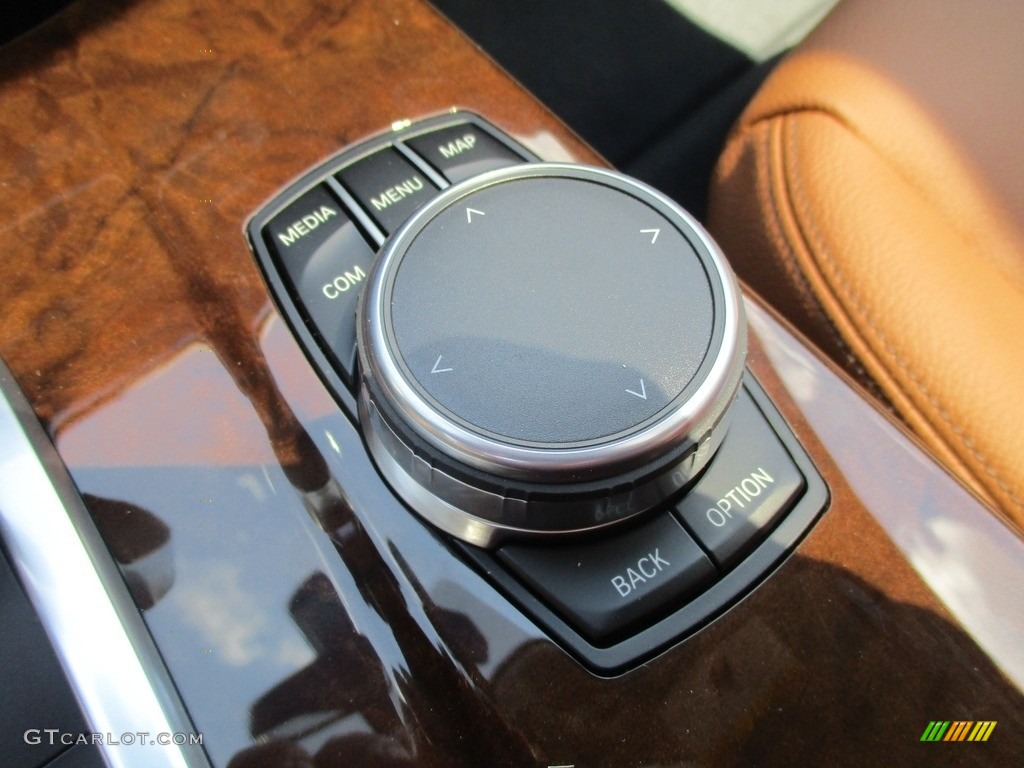 2017 BMW X3 xDrive28i Controls Photo #113377254