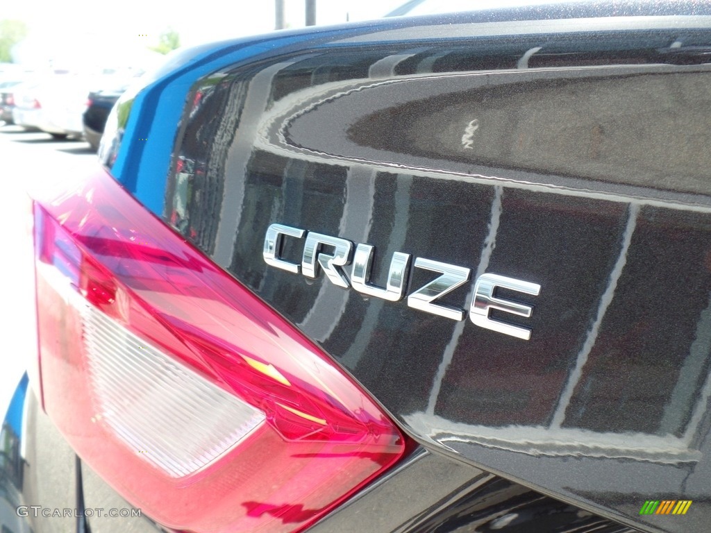 2016 Cruze LT Sedan - Tungsten Metallic / Jet Black photo #10