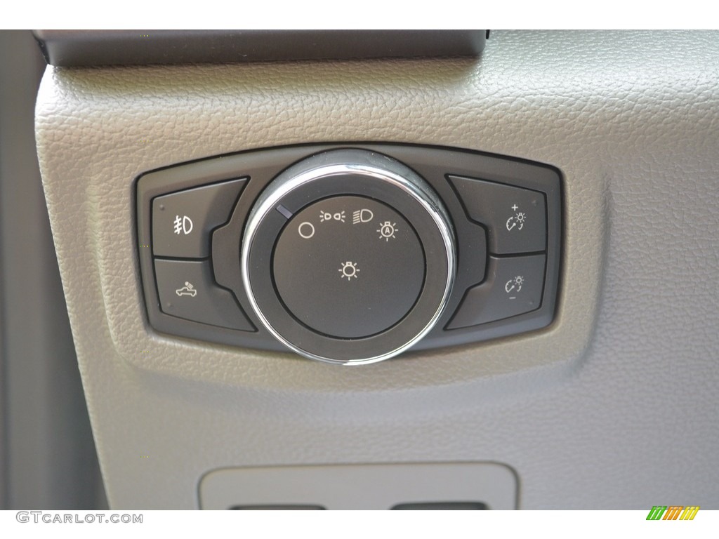 2016 F150 XLT SuperCrew 4x4 - Blue Jeans / Medium Earth Gray photo #11
