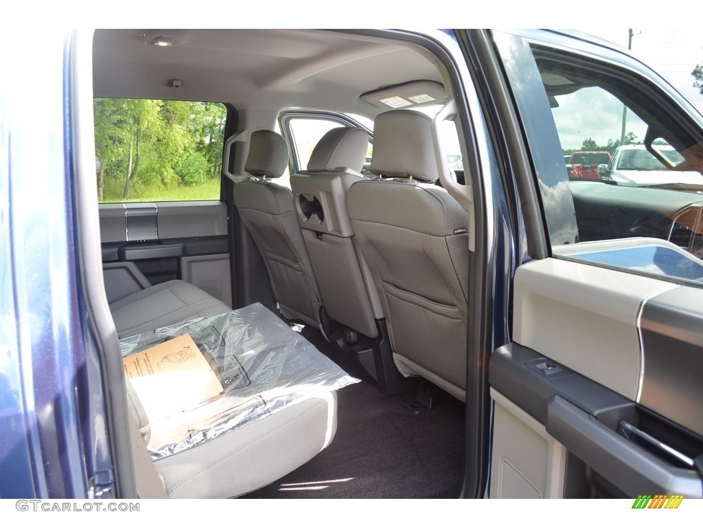 2016 F150 XLT SuperCrew 4x4 - Blue Jeans / Medium Earth Gray photo #23