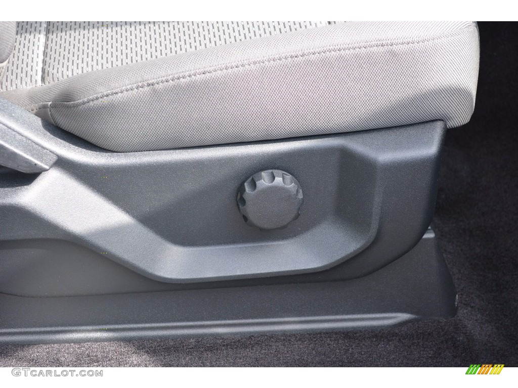 2016 F150 XLT SuperCrew 4x4 - Blue Jeans / Medium Earth Gray photo #27