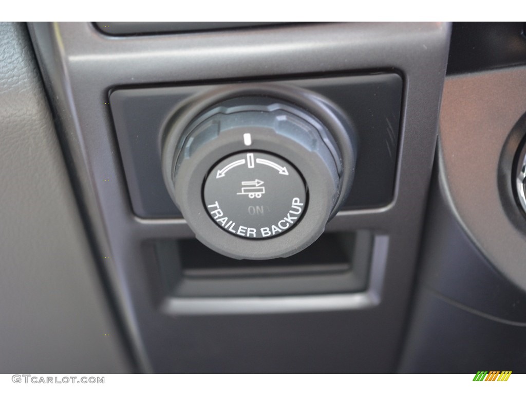 2016 F150 XLT SuperCrew 4x4 - Blue Jeans / Medium Earth Gray photo #29