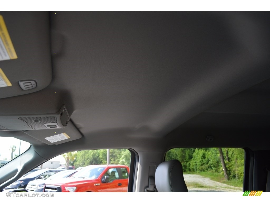 2016 F150 XLT SuperCrew 4x4 - Blue Jeans / Medium Earth Gray photo #13