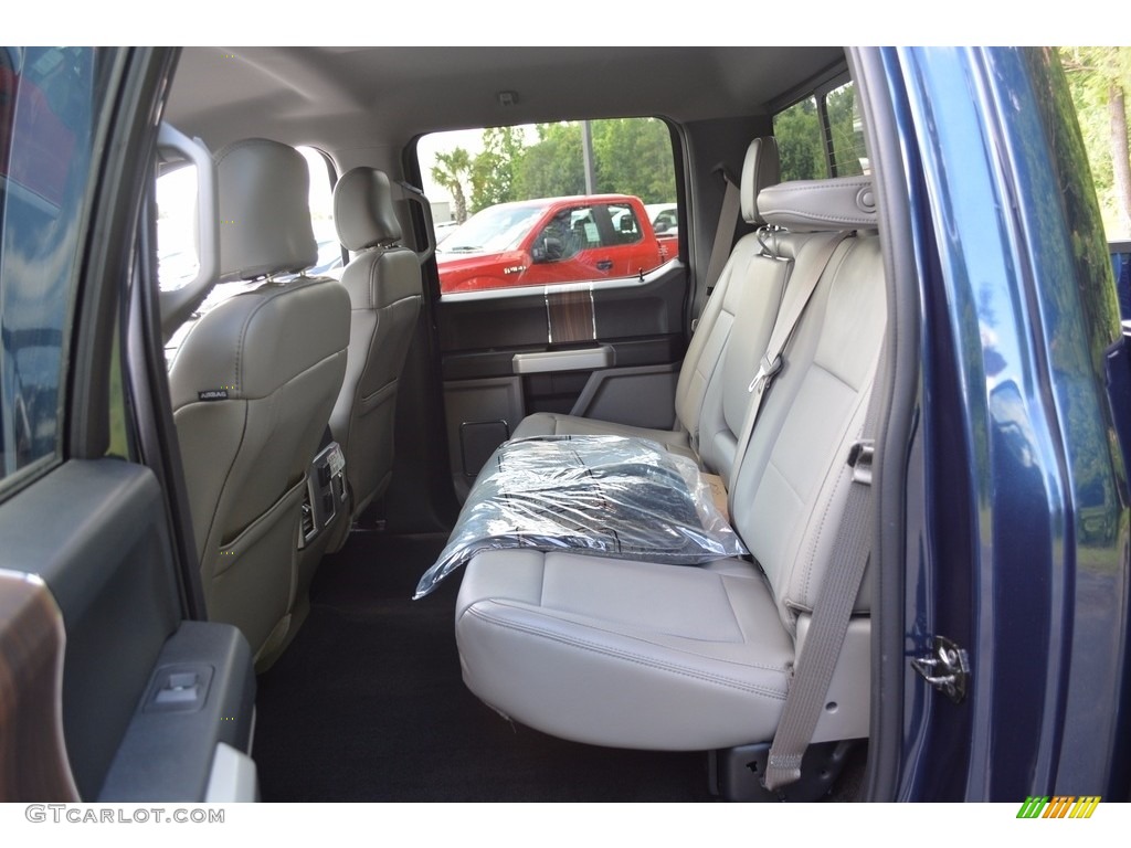 2016 F150 XLT SuperCrew 4x4 - Blue Jeans / Medium Earth Gray photo #22