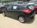 2015 Tuxedo Black Metallic Ford Focus SE Hatchback  photo #7