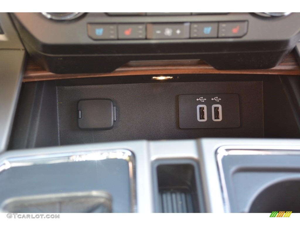 2016 F150 XLT SuperCrew 4x4 - Blue Jeans / Medium Earth Gray photo #36