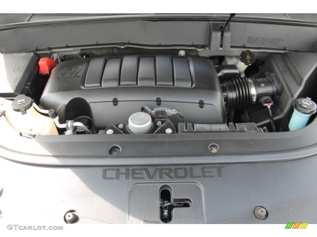 2011 Traverse LT AWD - Silver Ice Metallic / Dark Gray/Light Gray photo #7