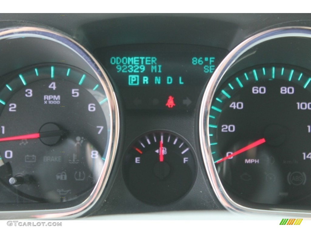 2011 Traverse LT AWD - Silver Ice Metallic / Dark Gray/Light Gray photo #14