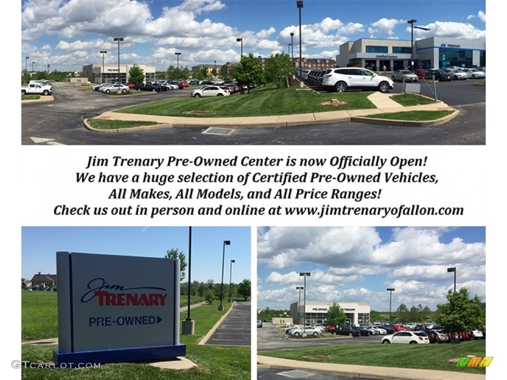 2011 Traverse LT AWD - Silver Ice Metallic / Dark Gray/Light Gray photo #18