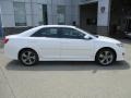 Super White - Camry SE Photo No. 2