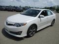 Super White - Camry SE Photo No. 5