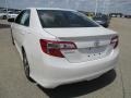 Super White - Camry SE Photo No. 17