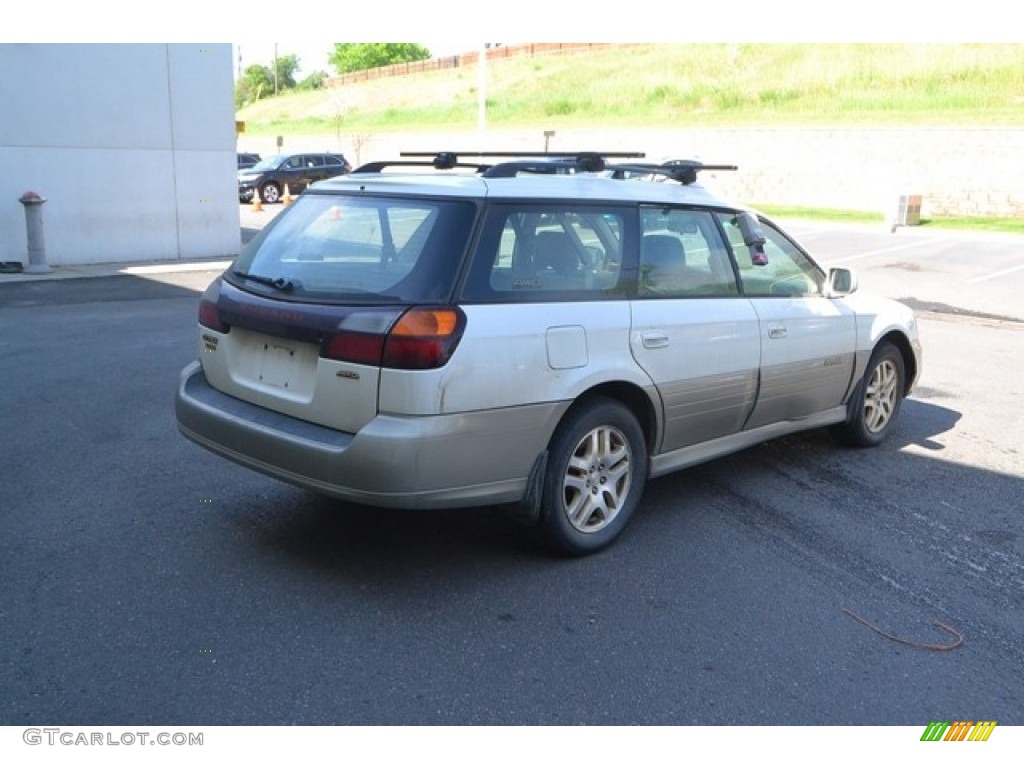 2002 Outback Limited Wagon - White Frost Pearl / Beige photo #2