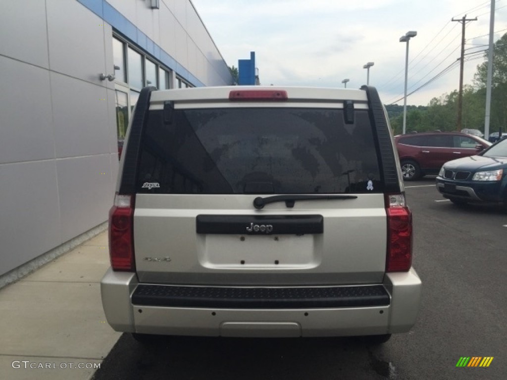 2008 Commander Sport 4x4 - Light Graystone Pearl / Dark Khaki/Light Graystone photo #6