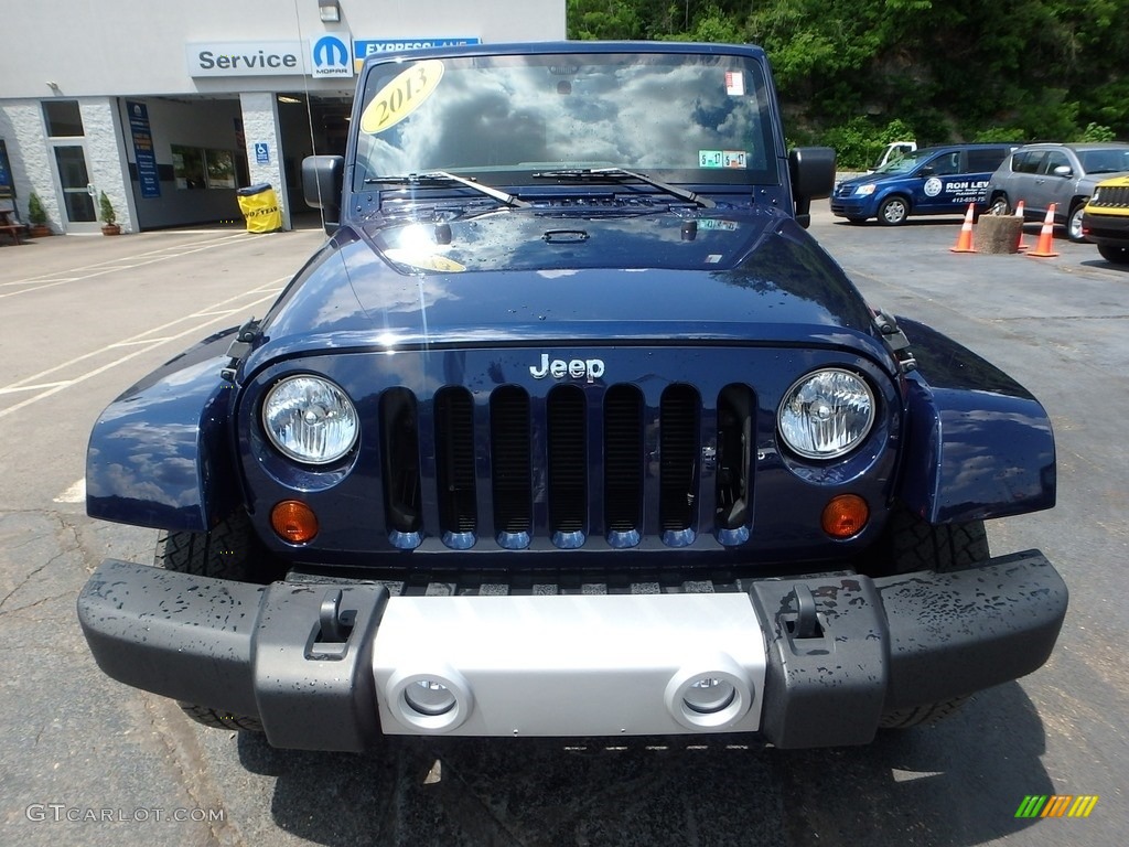 2013 Wrangler Unlimited Sahara 4x4 - True Blue Pearl / Black/Dark Saddle photo #8