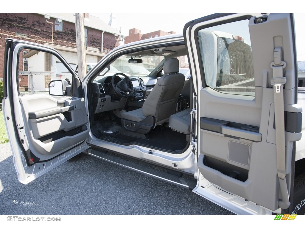 2016 F150 XLT SuperCab 4x4 - Ingot Silver / Medium Earth Gray photo #6