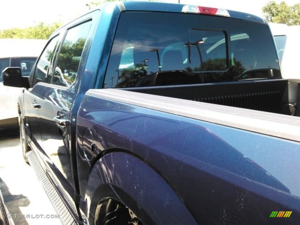 2016 F150 XLT SuperCrew - Blue Jeans / Medium Earth Gray photo #9