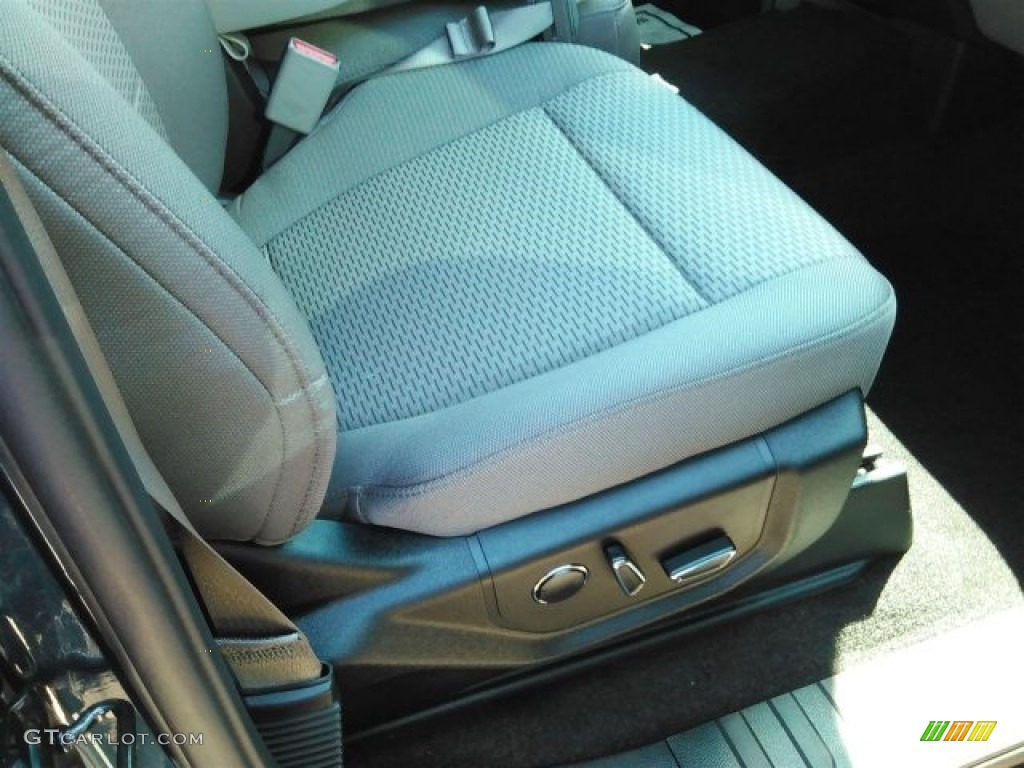 2016 F150 XLT SuperCrew - Blue Jeans / Medium Earth Gray photo #14