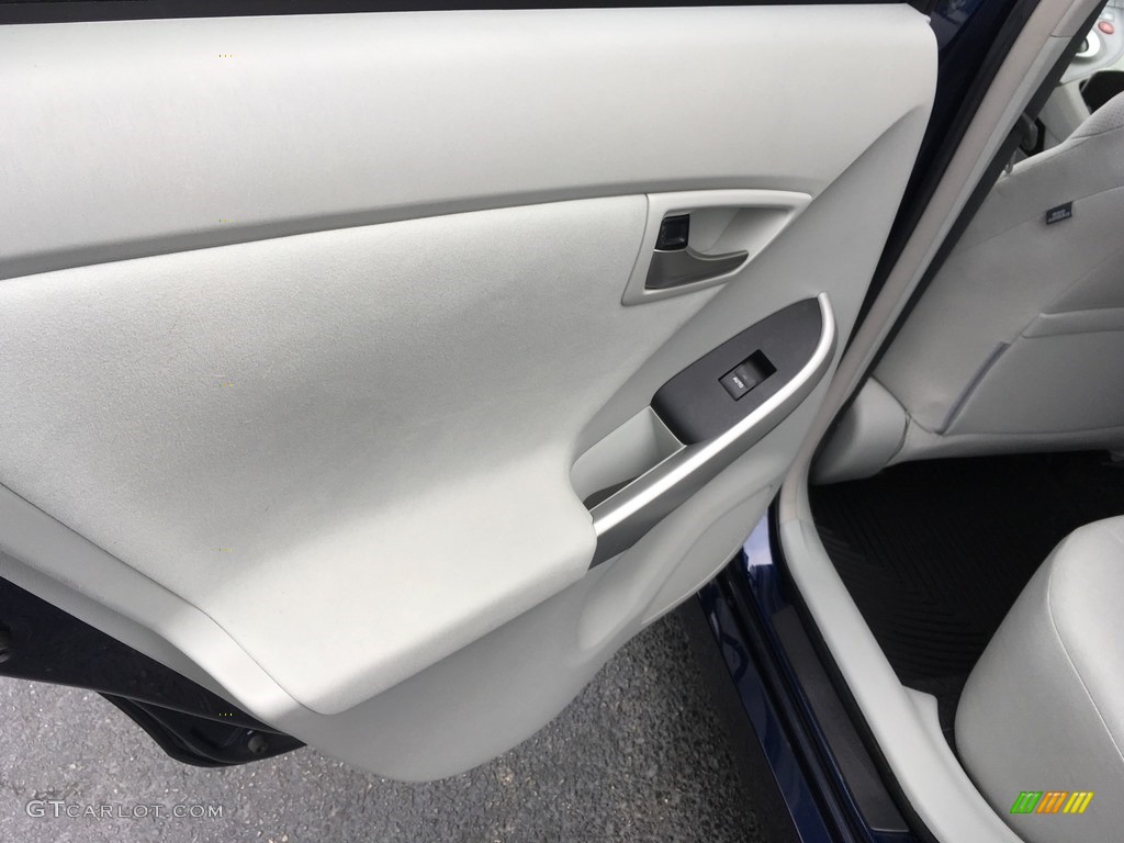 2012 Prius 3rd Gen Two Hybrid - Nautical Blue Metallic / Bisque photo #26