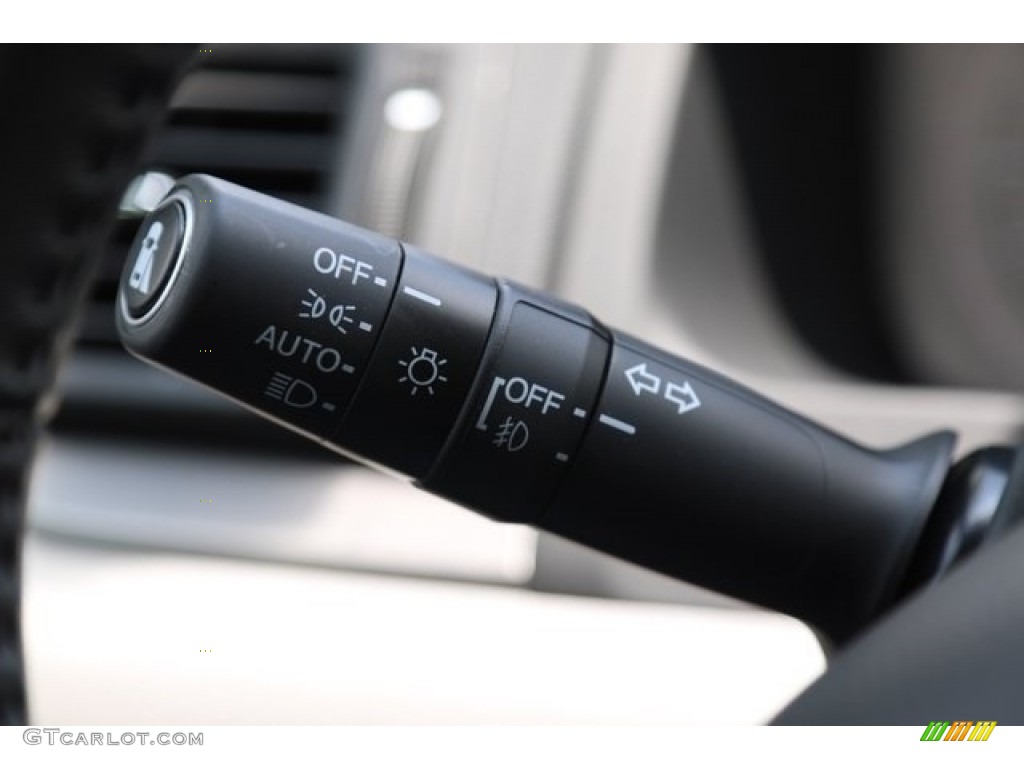 2016 Pilot EX-L - Lunar Silver Metallic / Gray photo #40