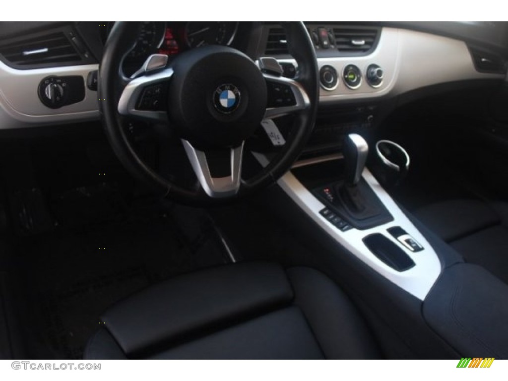 2011 Z4 sDrive30i Roadster - Alpine White / Black photo #11