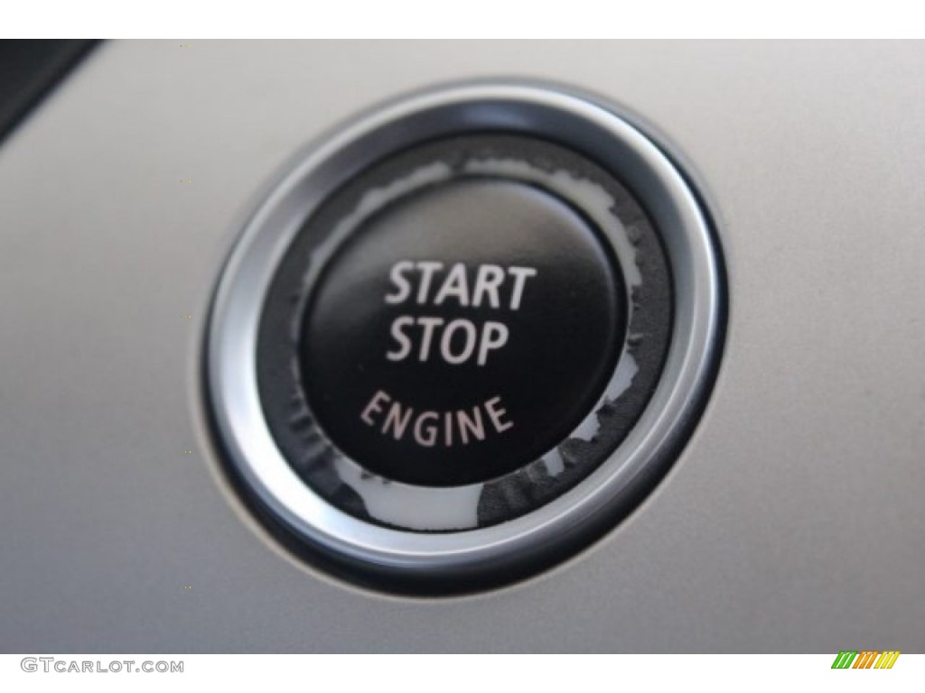 2011 Z4 sDrive30i Roadster - Alpine White / Black photo #19