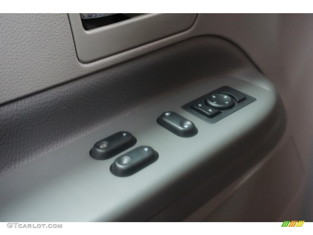 2004 Freestar Limited - Medium Steel Blue Metallic / Flint Grey photo #13