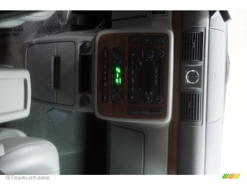 2004 Freestar Limited - Medium Steel Blue Metallic / Flint Grey photo #29