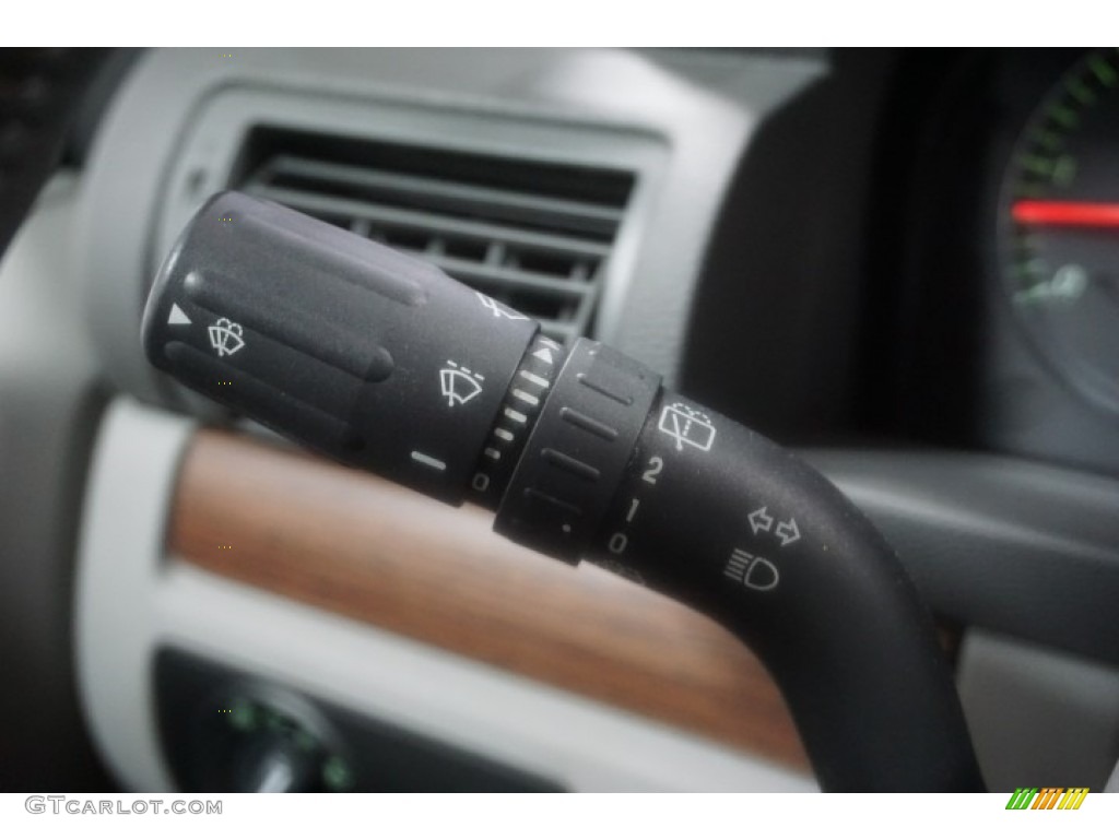 2004 Freestar Limited - Medium Steel Blue Metallic / Flint Grey photo #36