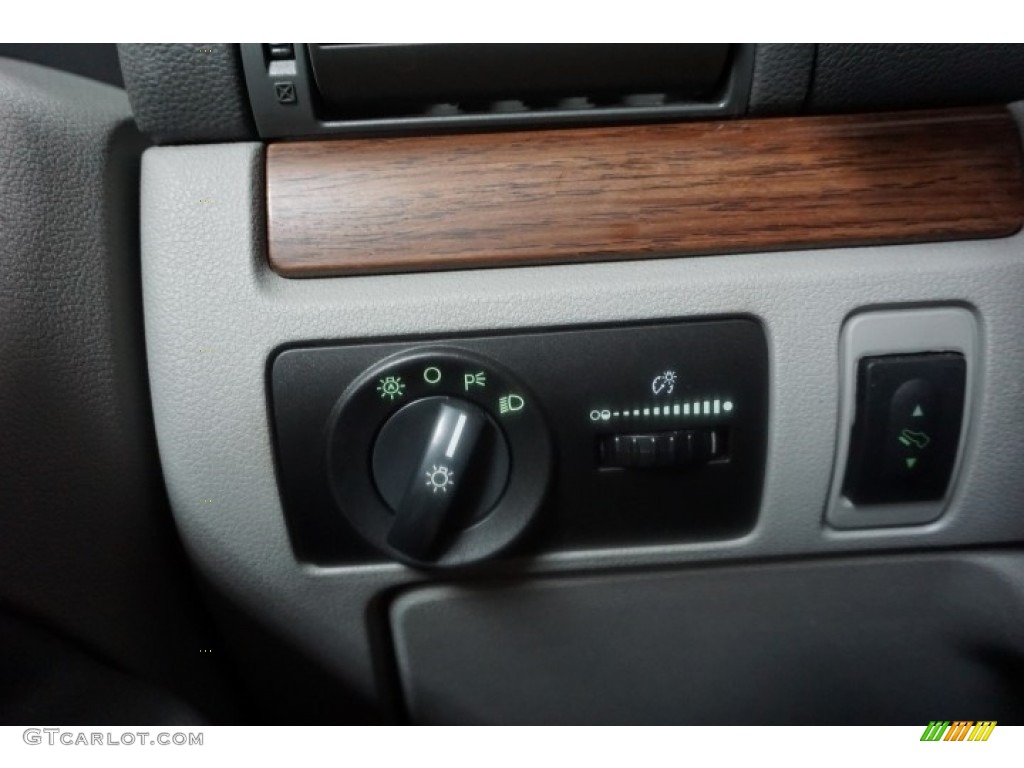 2004 Freestar Limited - Medium Steel Blue Metallic / Flint Grey photo #38