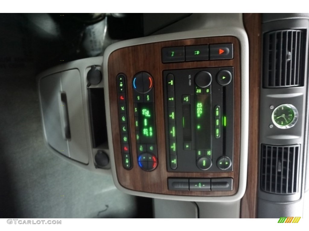 2004 Freestar Limited - Medium Steel Blue Metallic / Flint Grey photo #42