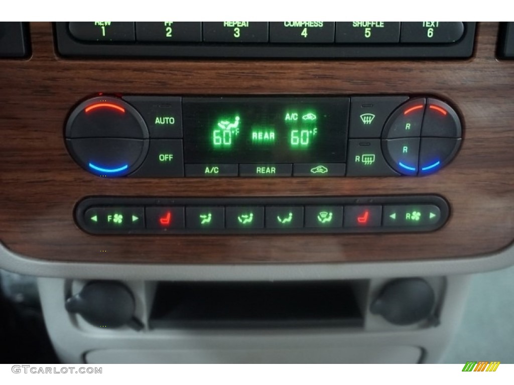 2004 Freestar Limited - Medium Steel Blue Metallic / Flint Grey photo #44