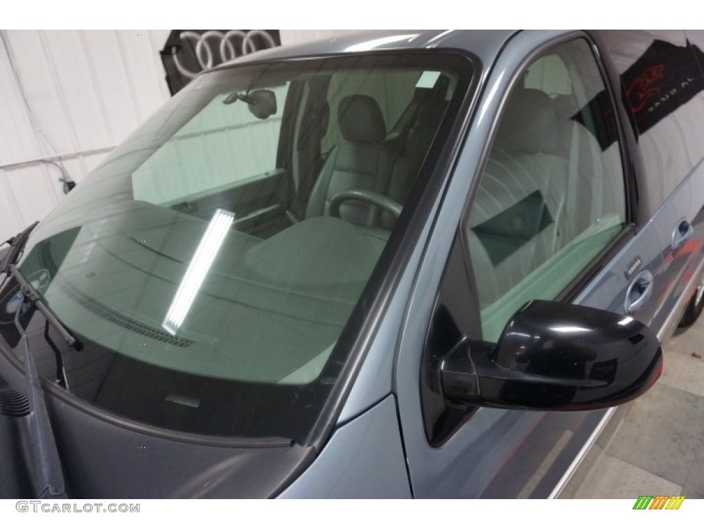 2004 Freestar Limited - Medium Steel Blue Metallic / Flint Grey photo #81